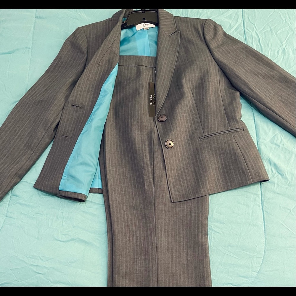 Le Suit Pantsuit